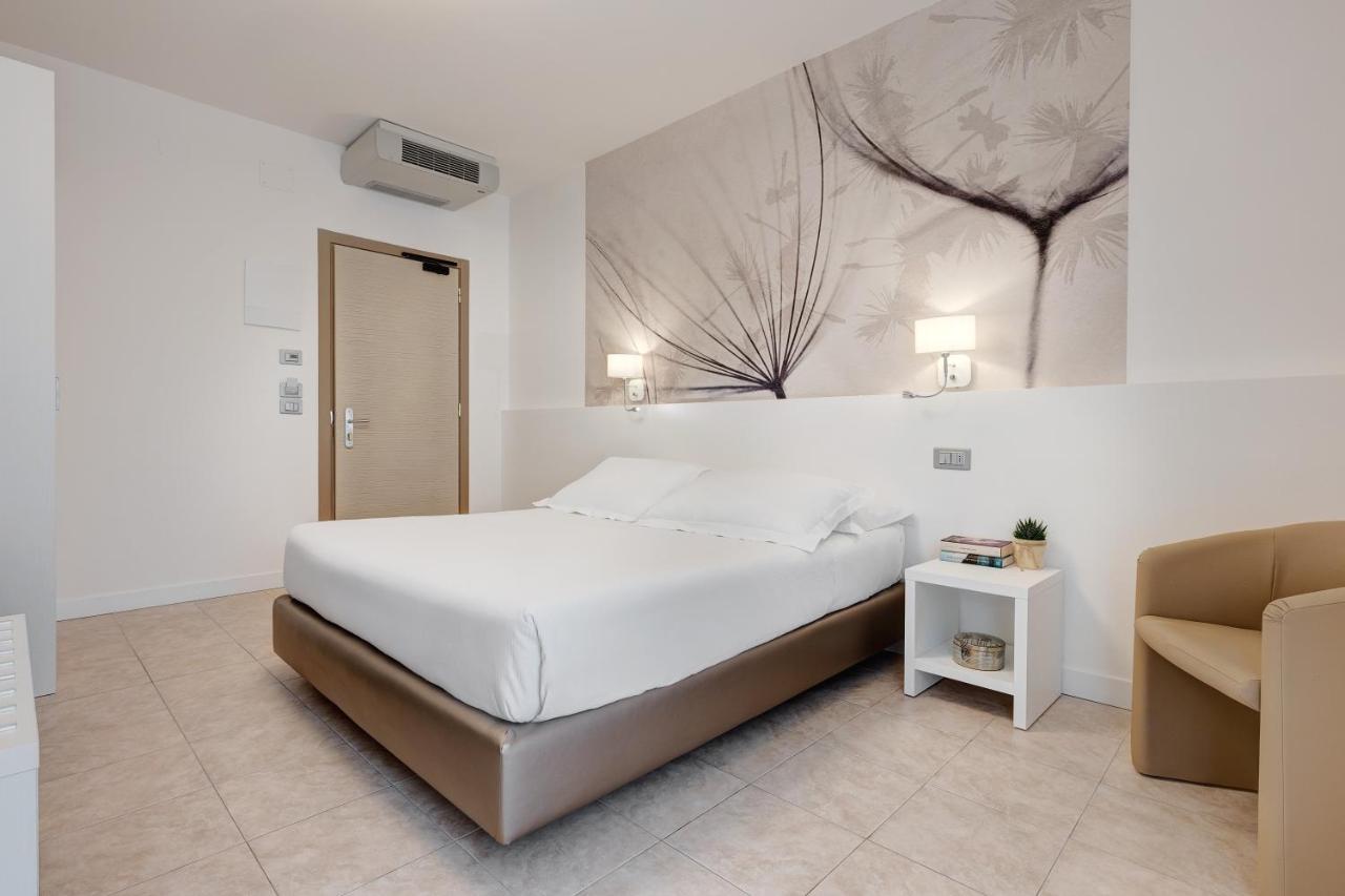 Hotel Nettuno Lido di Jesolo Exterior foto