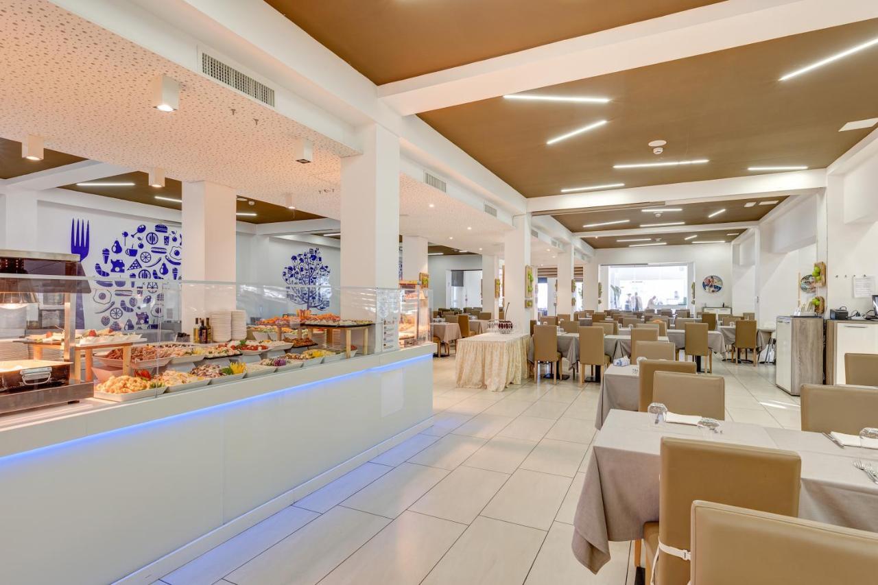 Hotel Nettuno Lido di Jesolo Exterior foto